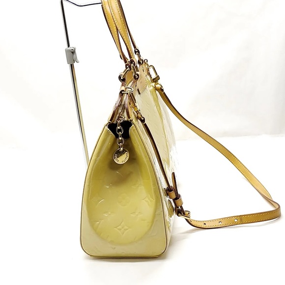 Louis Vuitton Brea MM Yellow Vernis Handbag - Picture 3 of 15